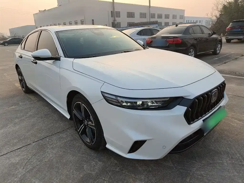 Honda Inspire 2025 из CN, фото 4