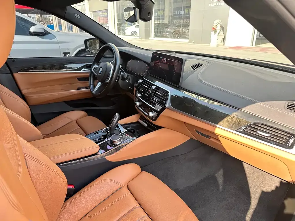 BMW 6 Series GT 2023 из CN, фото 3