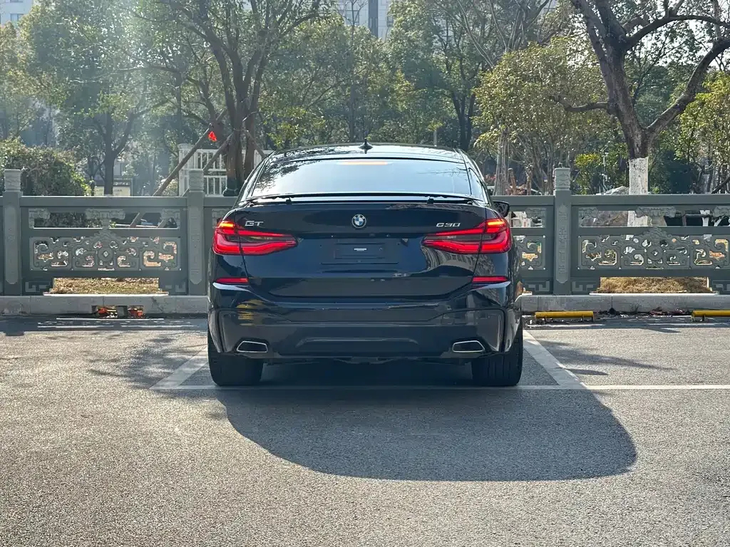 BMW 6 Series GT 2023 из CN, фото 7