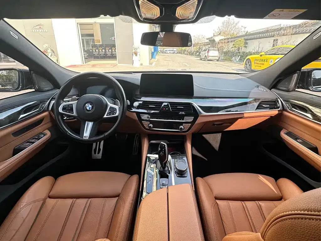 BMW 6 Series GT 2023 из CN, фото 5