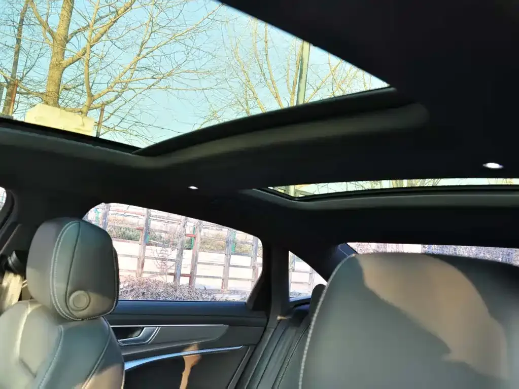 Audi A6L 2025 из CN, фото 4