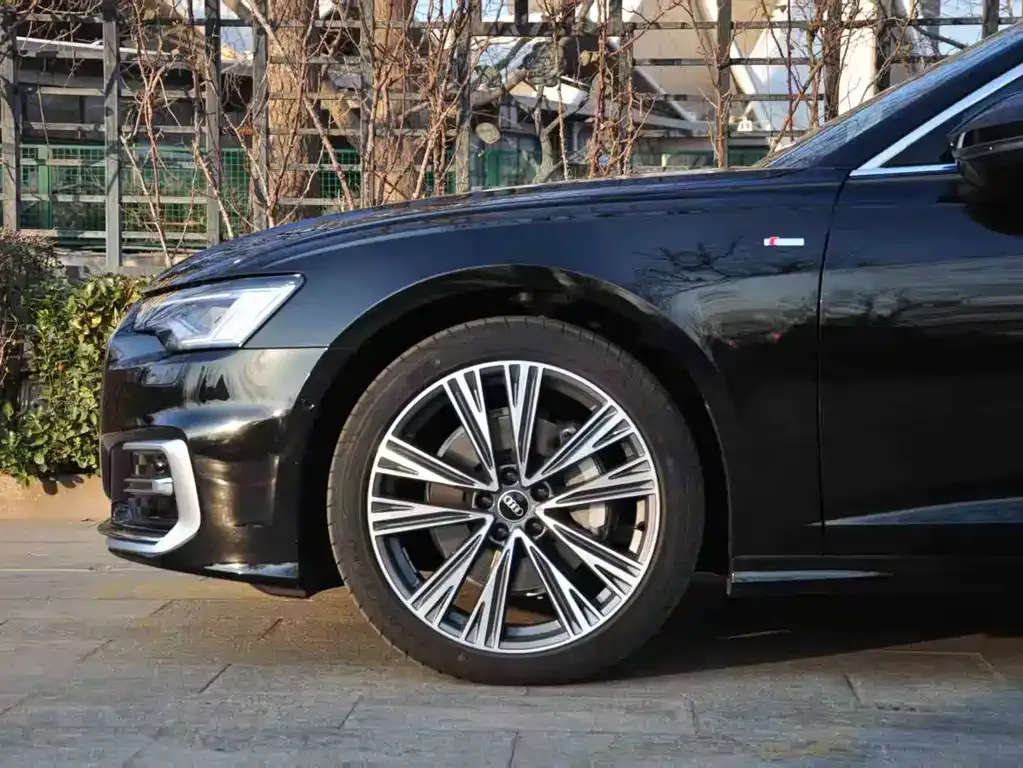 Audi A6L 2025 из CN, фото 5