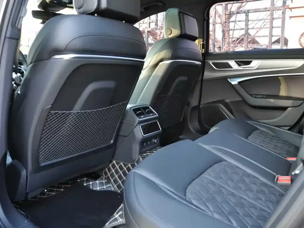 Audi A6L 2025 из CN, фото 8