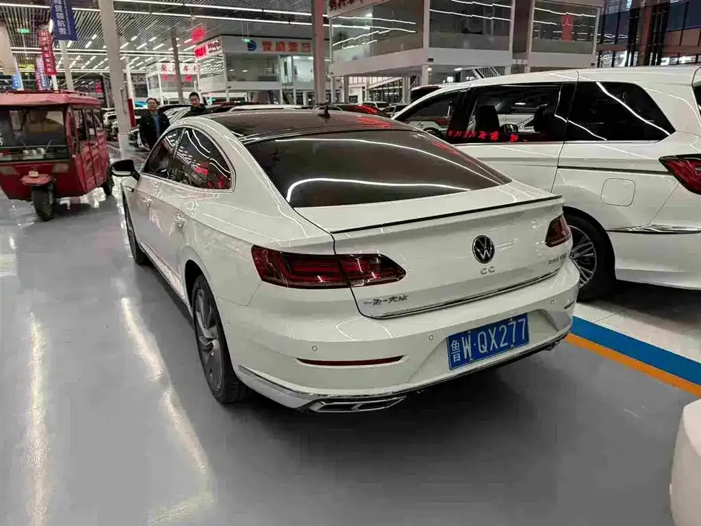 Volkswagen CC 2022 из CN, фото 7