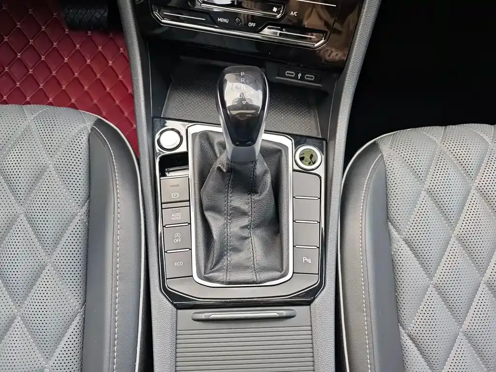 Volkswagen Sagitar 2022 из CN, фото 9