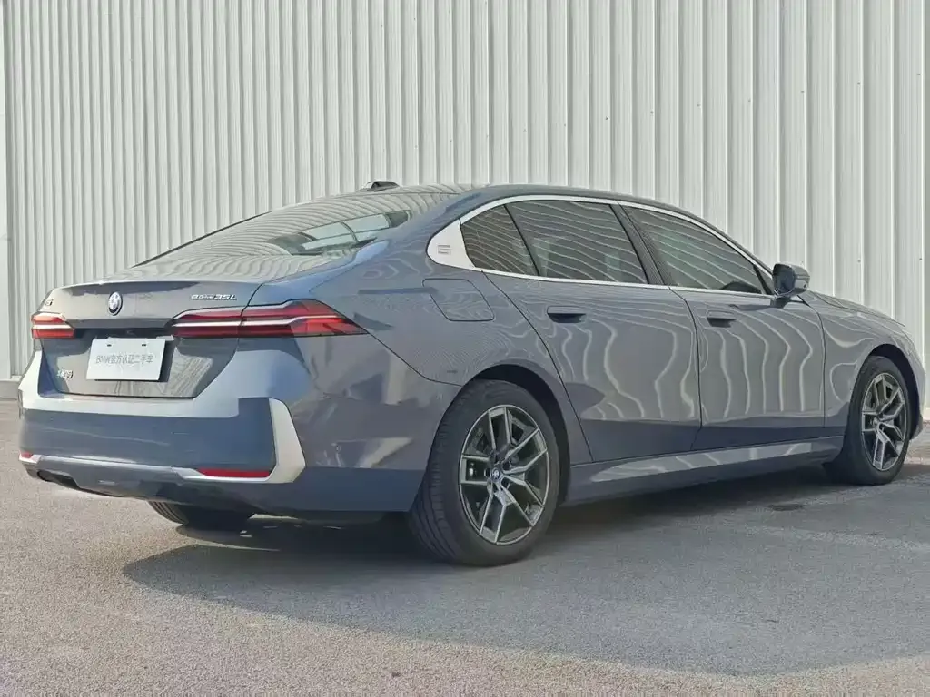 BMW i5 2025 из CN, фото 4