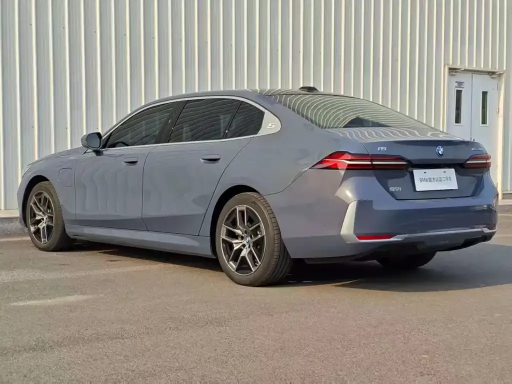 BMW i5 2025 из CN, фото 6