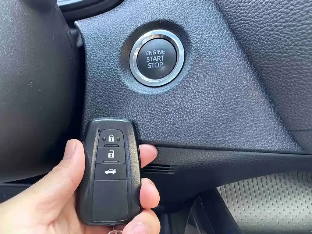 Toyota Corolla 2024 из CN, фото 9