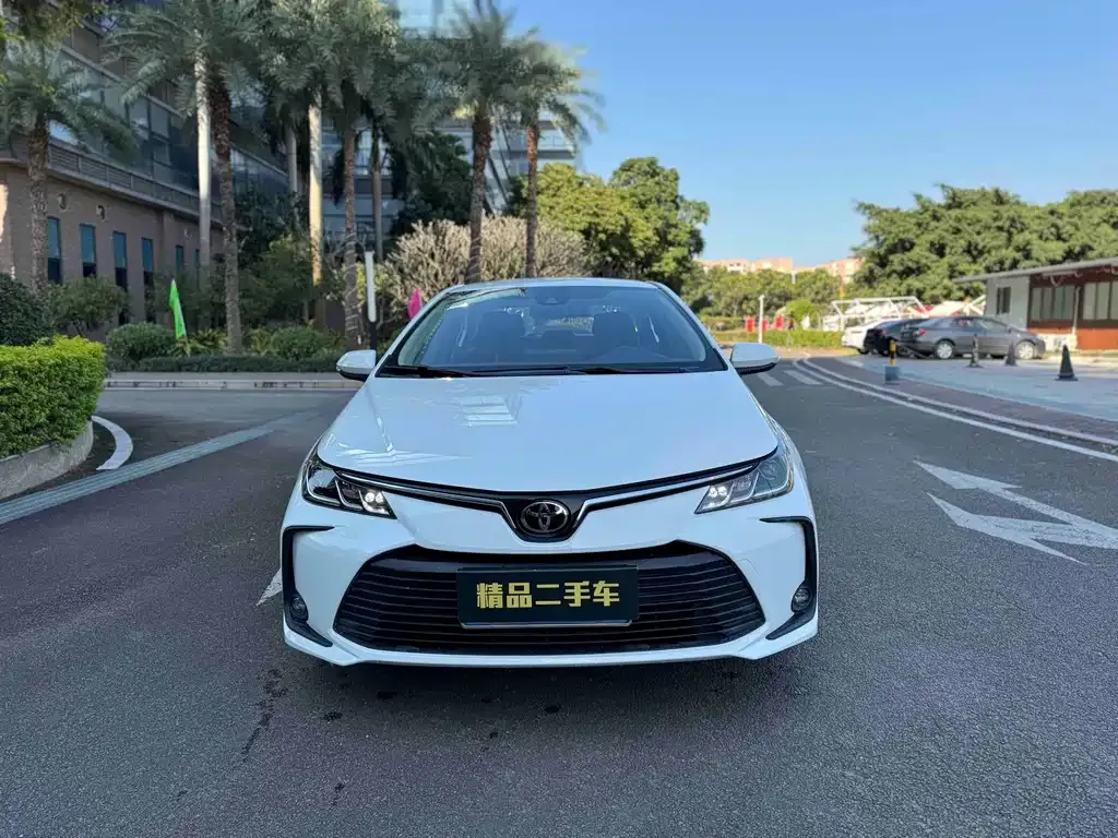 Toyota Corolla 2024 из CN, фото 2
