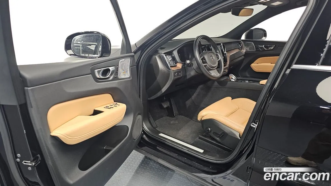 Volvo XC60 2022 из KR, фото 8