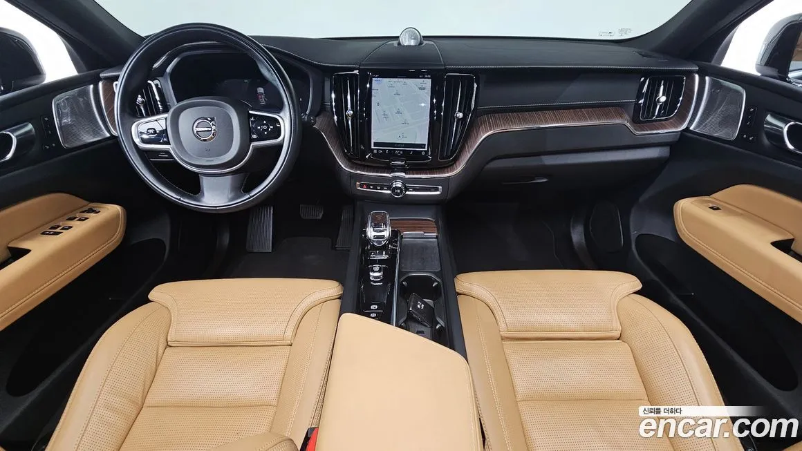 Volvo XC60 2022 из KR, фото 9