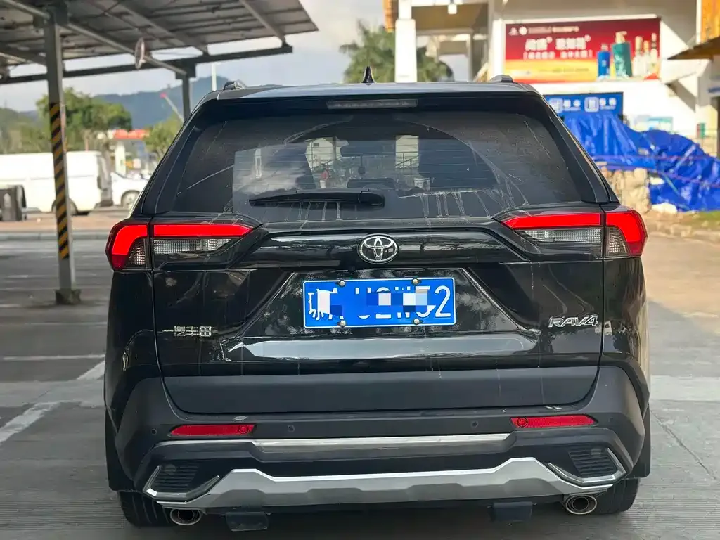 Toyota RAV4 2024 из CN, фото 8