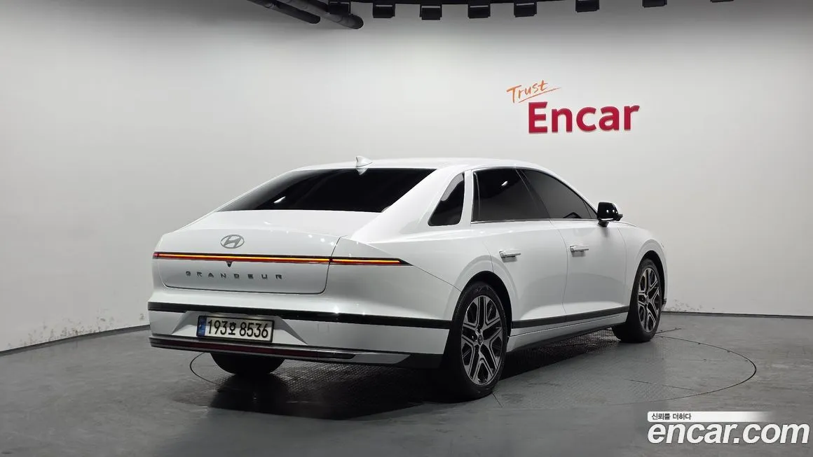 Hyundai Grandeur 2023 из KR, фото 6