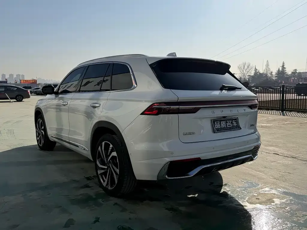 Geely Xingyue L — фото 6