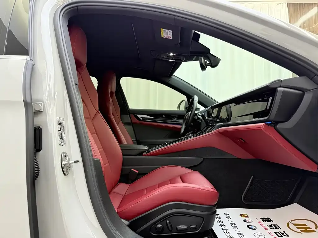 Porsche Panamera 2025 из CN, фото 6
