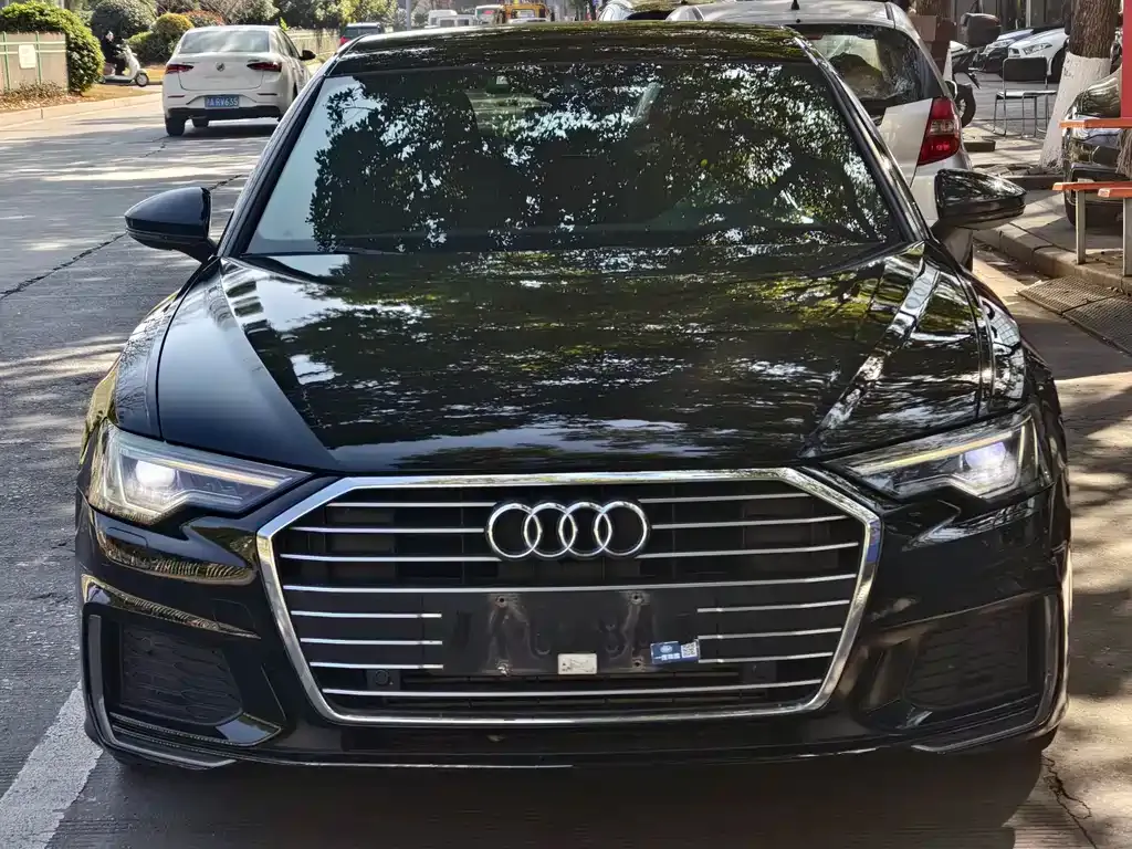 Audi A6L 2021 из CN, фото 3