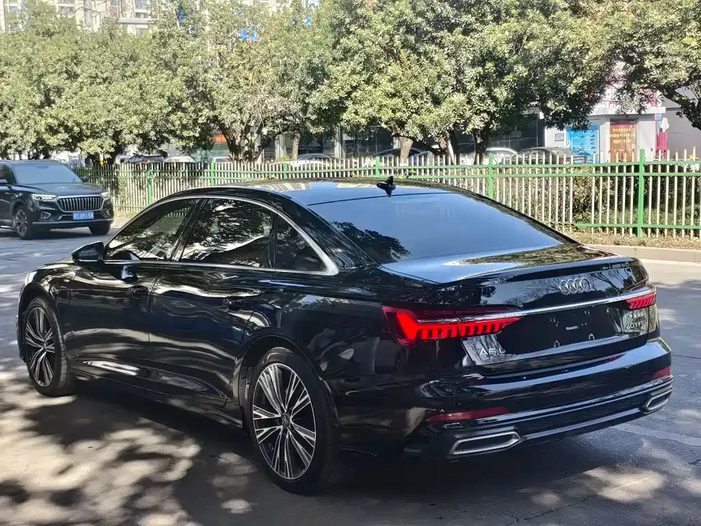 Audi A6L 2021 из CN, фото 4