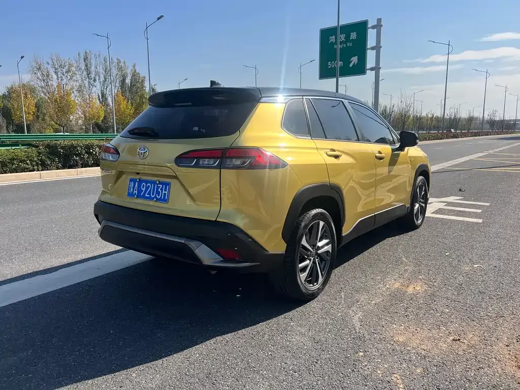 Toyota Frontlander 2022 из CN, фото 5