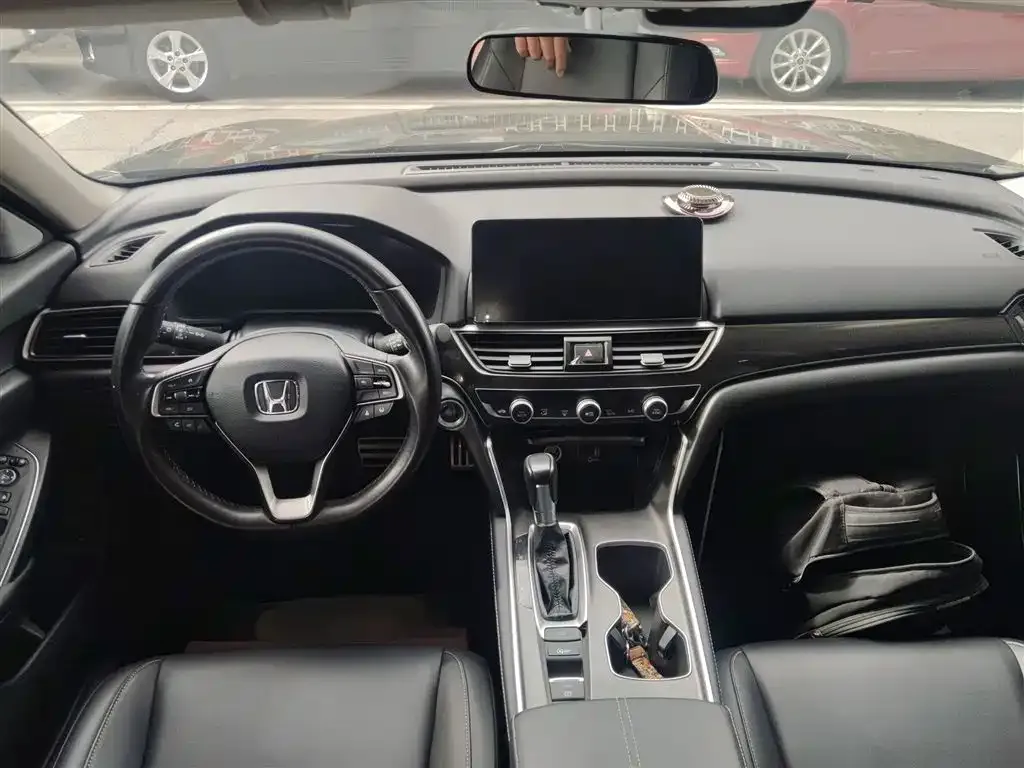 Honda Accord 2022 из CN, фото 10