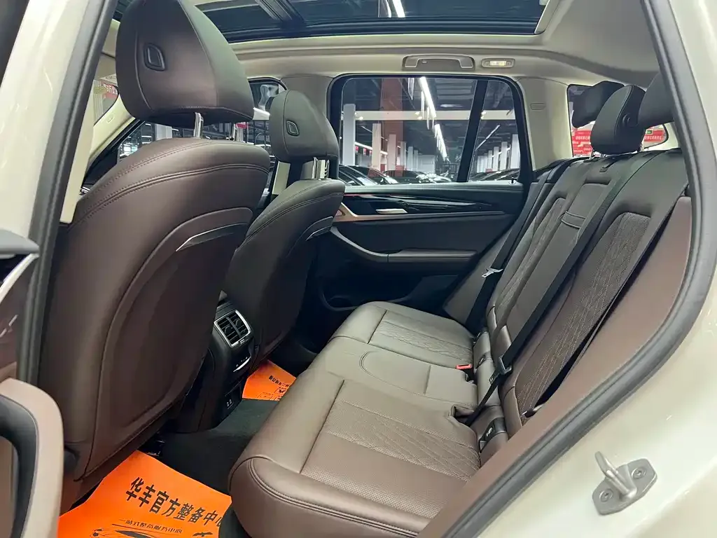 BMW X3 2024 из CN, фото 6