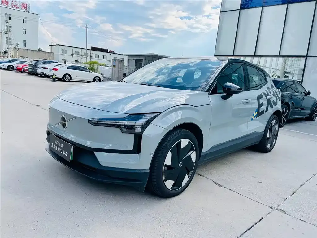 Volvo EX30