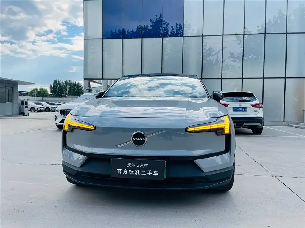 Volvo EX30 2024 из CN, фото 3