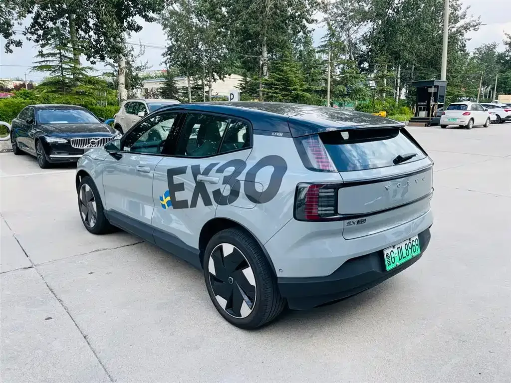 Volvo EX30 2024 из CN, фото 7