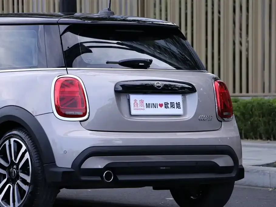 MINI Cooper (3-door) 2021 из CN, фото 2