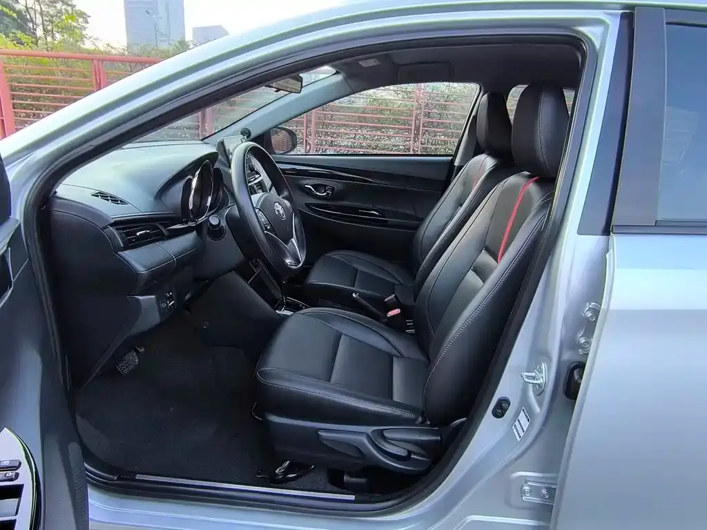 Toyota Yaris L 2023 из CN, фото 3