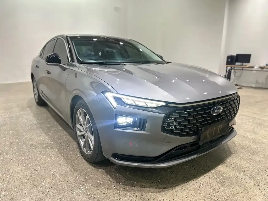 Ford Mondeo 2023 из CN, фото 3