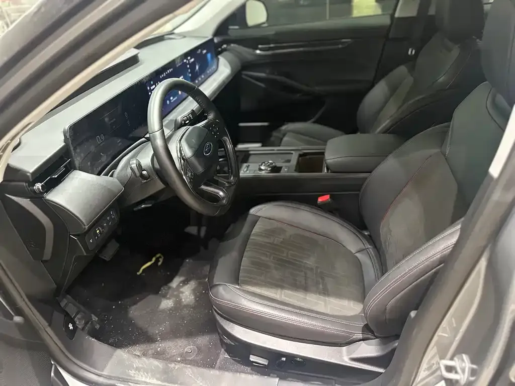 Ford Mondeo 2023 из CN, фото 5