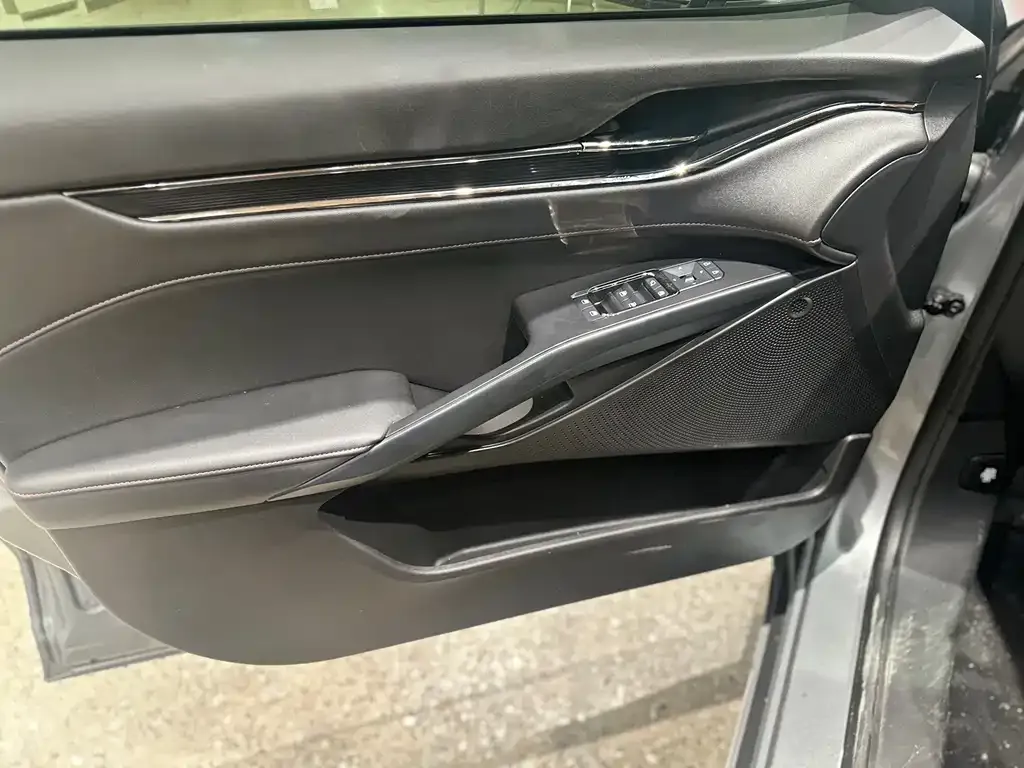 Ford Mondeo 2023 из CN, фото 9