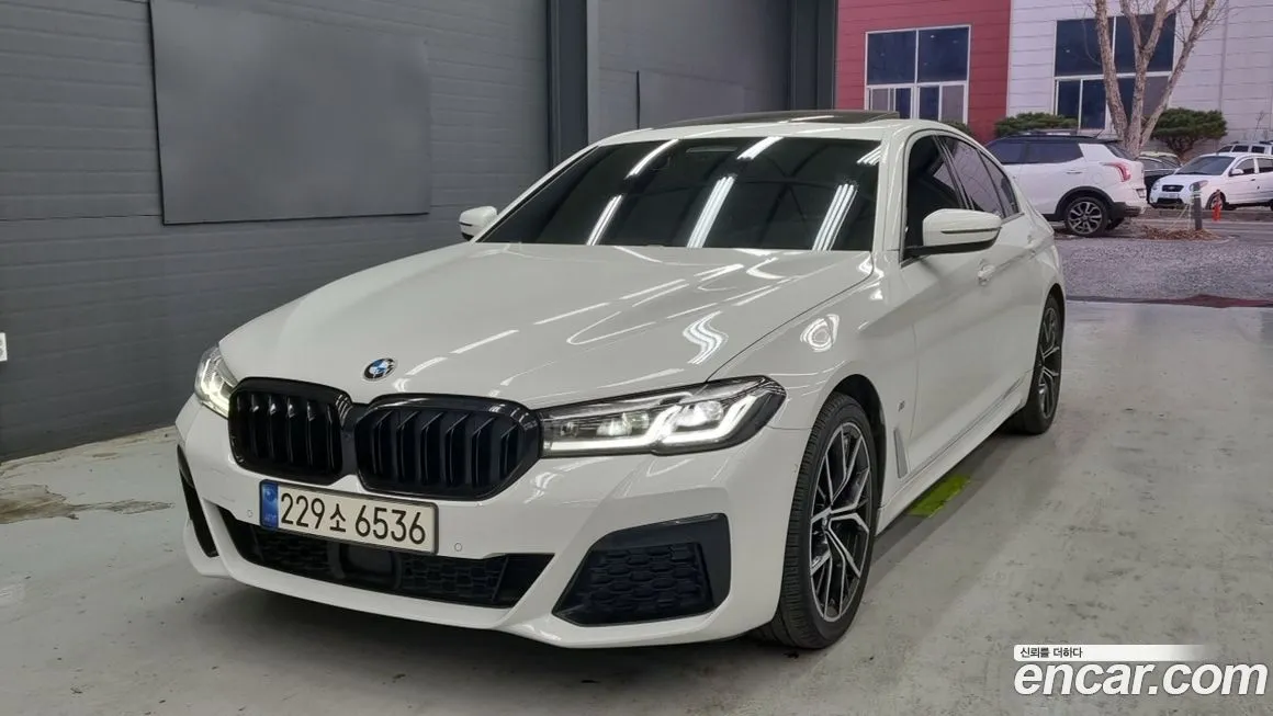 BMW 5-Series 2021 из KR, фото 1