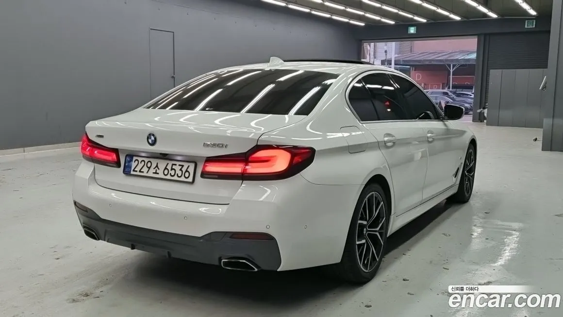 BMW 5-Series 2021 из KR, фото 5