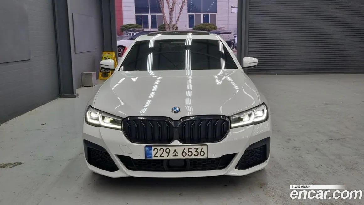 BMW 5-Series 2021 из KR, фото 8
