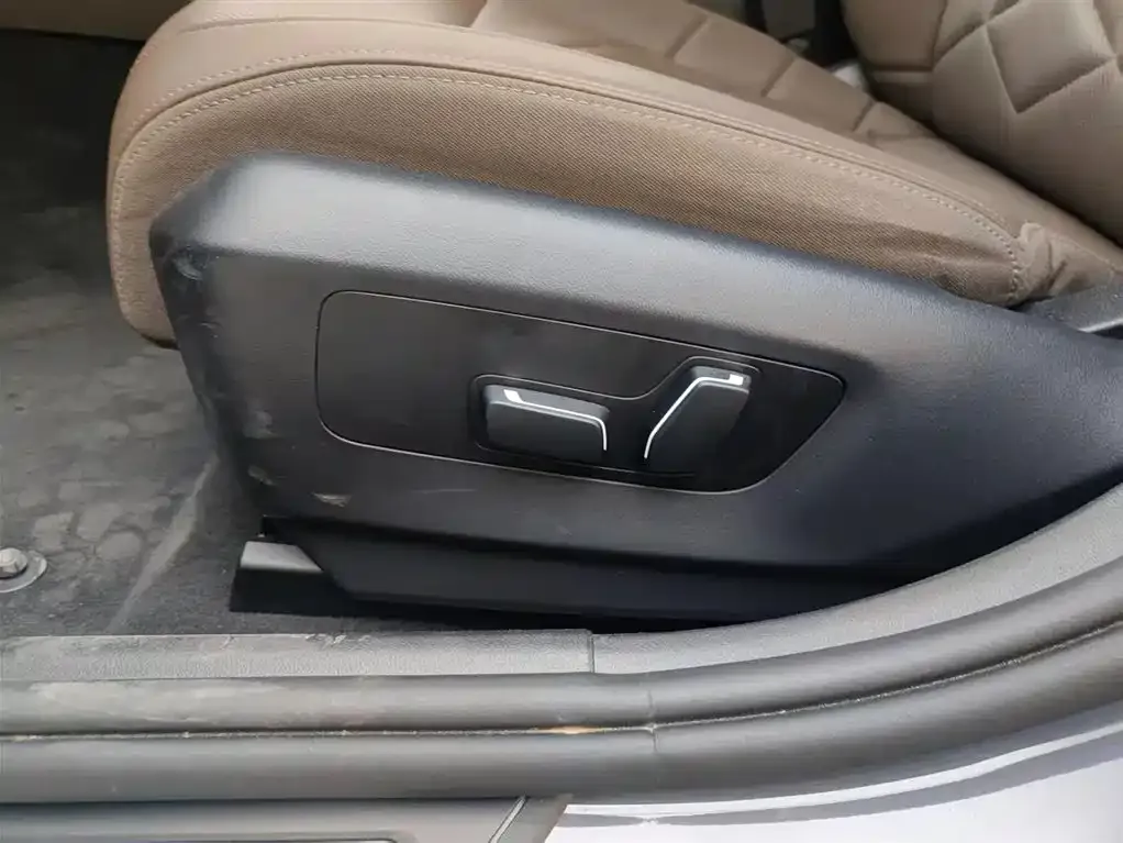 BMW i5 2025 из CN, фото 8