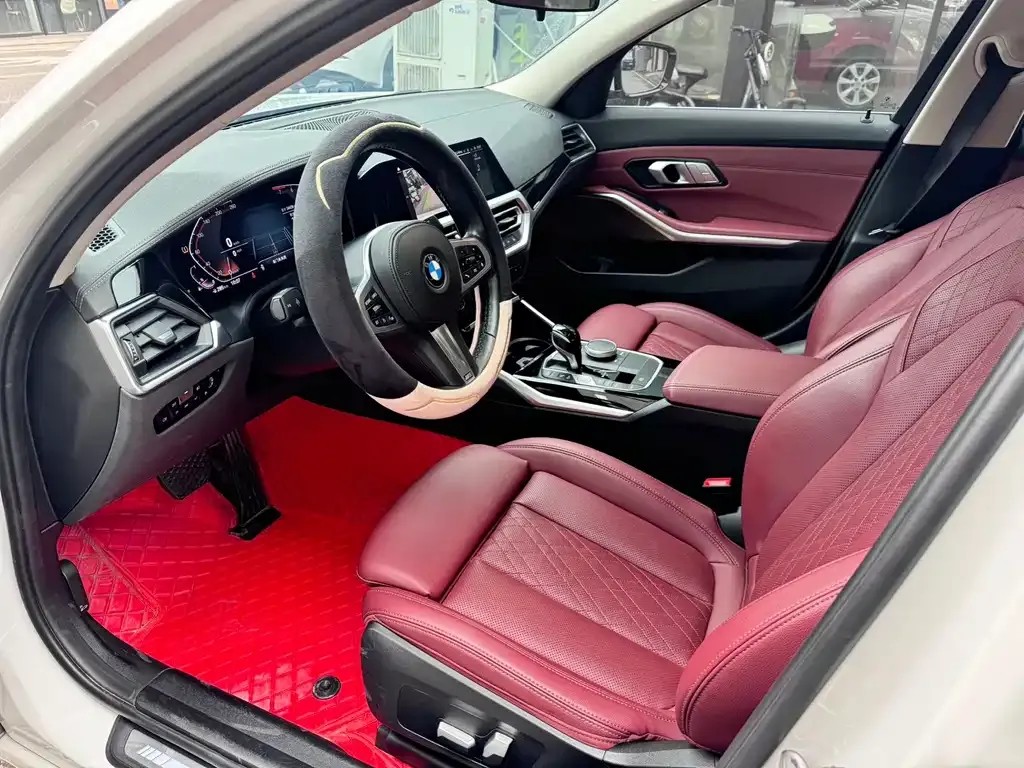 BMW 3 Series 2022 из CN, фото 2