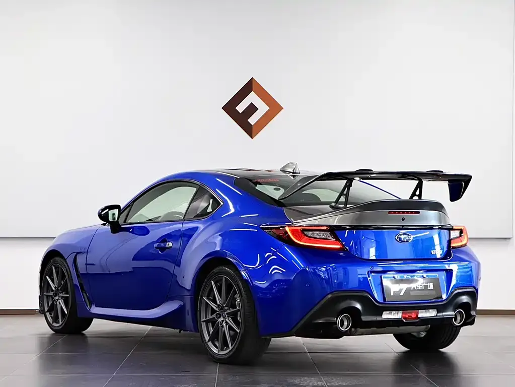 Subaru BRZ 2022 из CN, фото 4