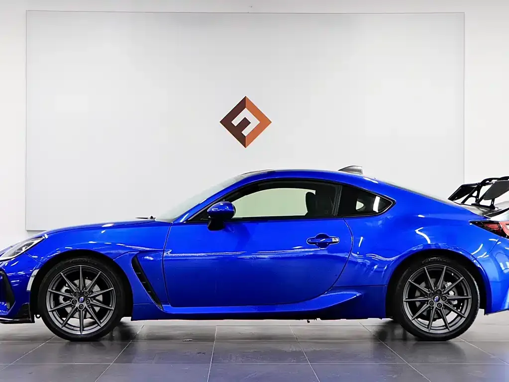 Subaru BRZ 2022 из CN, фото 3