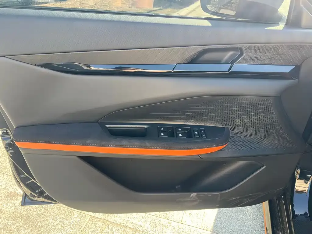 Changan UNI-V 2022 из CN, фото 4