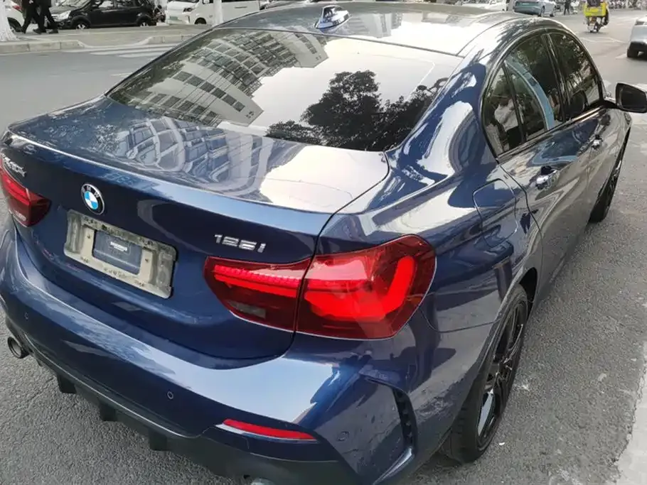 BMW 1 Series 2023 из CN, фото 3