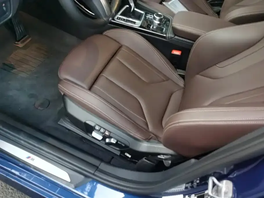 BMW 1 Series 2023 из CN, фото 9
