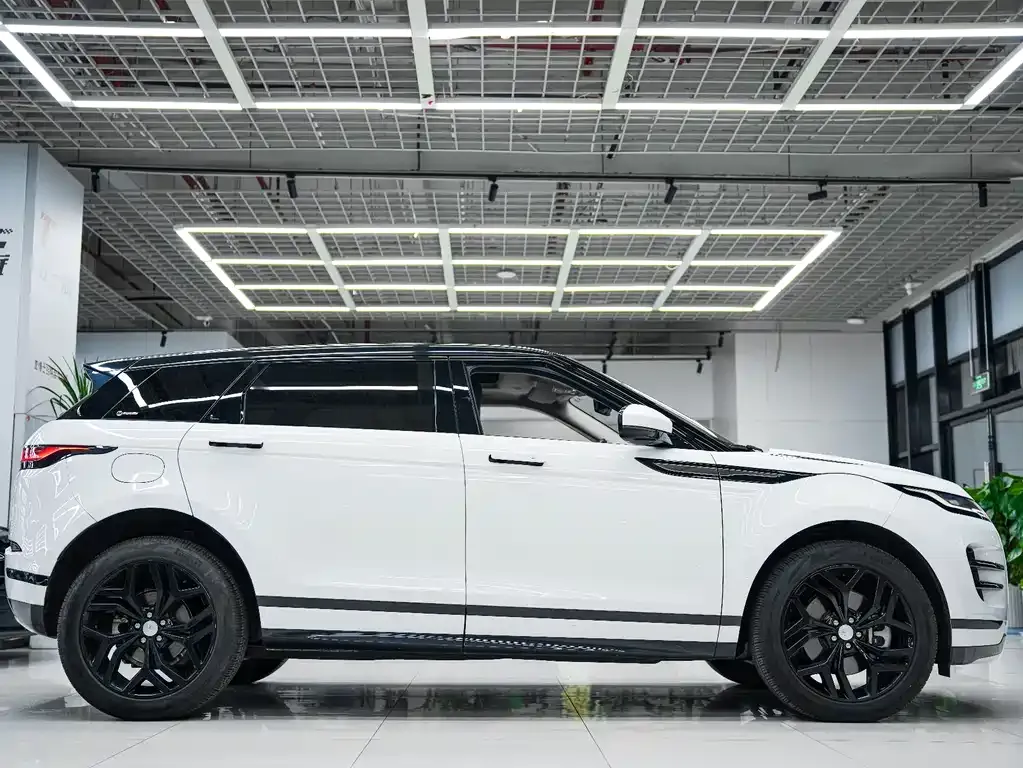 Land Rover Evoque 2023 из CN, фото 5