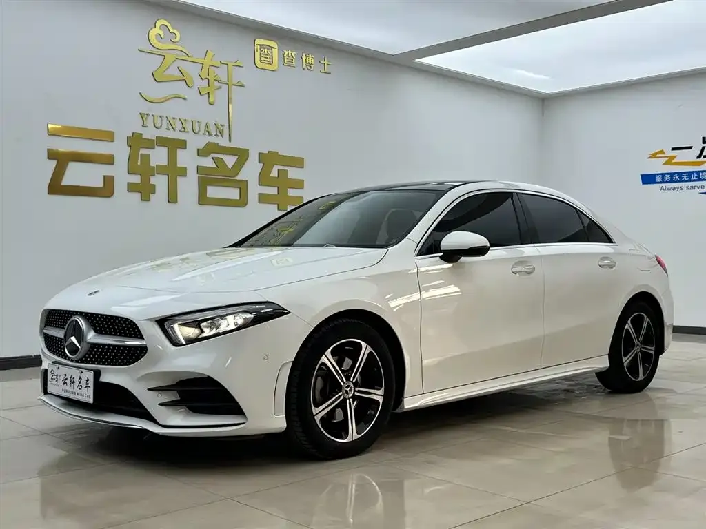 Mercedes-Benz A-Class 2023 из CN, фото 1