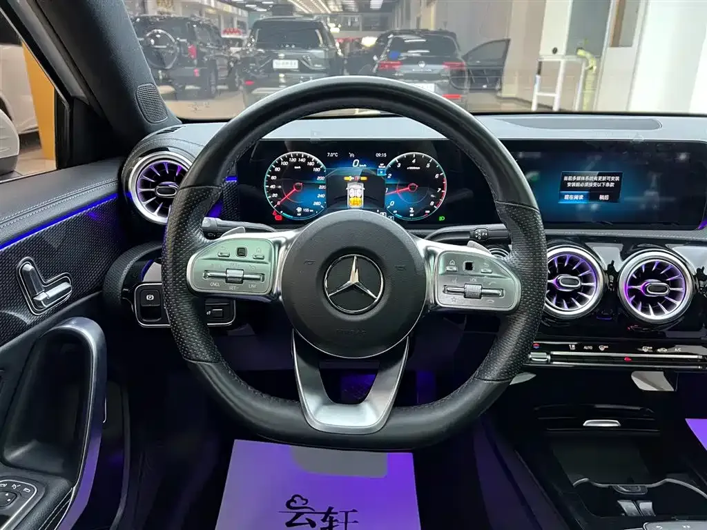 Mercedes-Benz A-Class 2023 из CN, фото 3