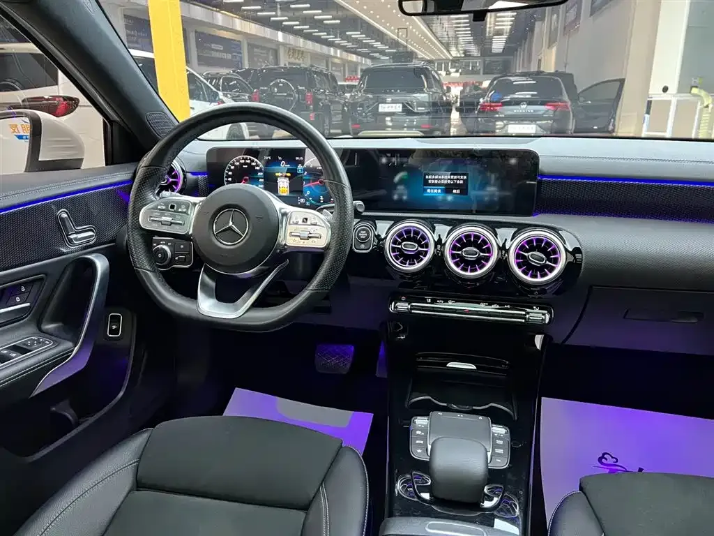 Mercedes-Benz A-Class 2023 из CN, фото 10