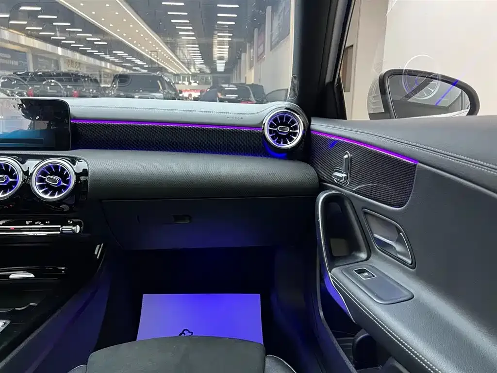 Mercedes-Benz A-Class 2023 из CN, фото 9