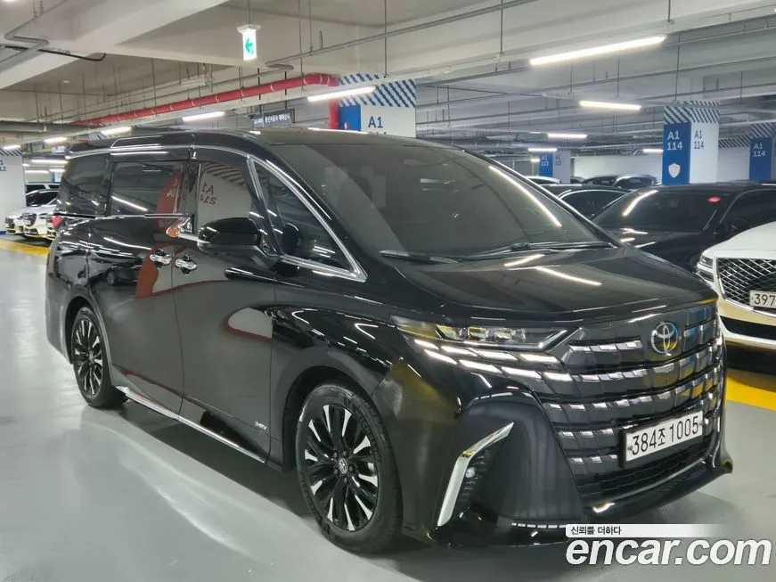 Toyota Alphard — фото 2