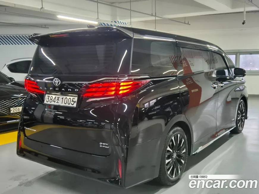 Toyota Alphard — фото 8