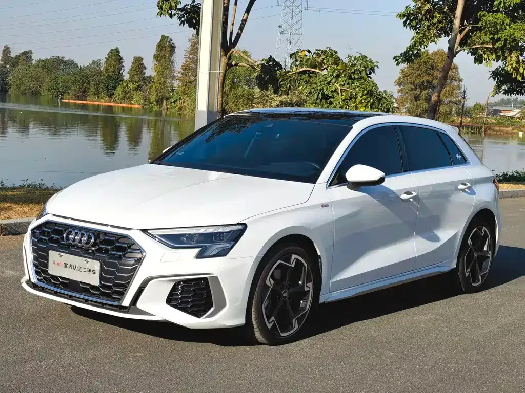 Audi A3 2024 из CN, фото 1
